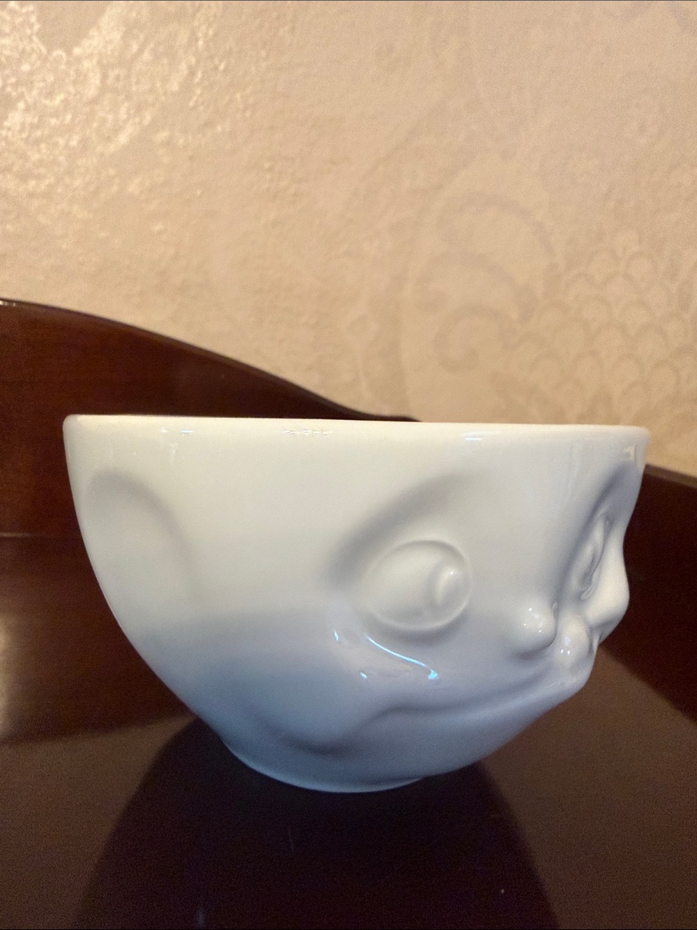 Adorable White Smiling Face Ceramic Bowl - Decorative Home Art - Picture 3 of 10